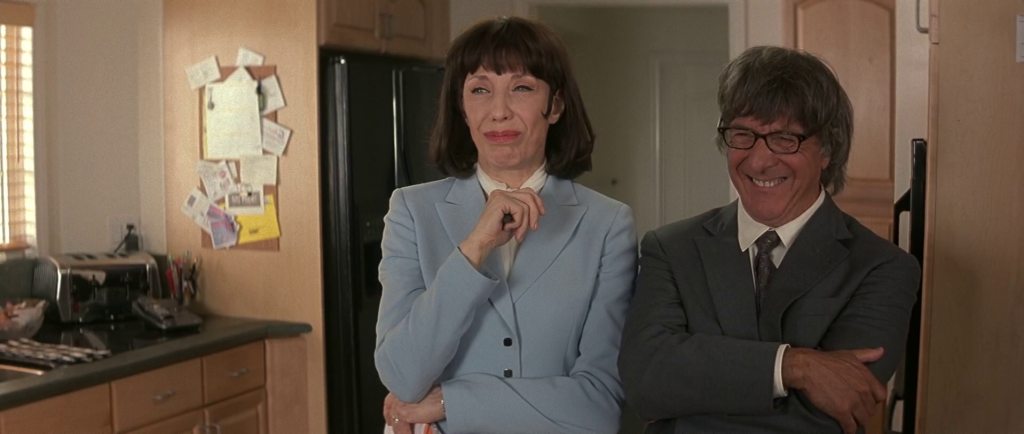 Vivian (Lily Tomlin) and Bernard Jaffe (Dustin Hoffman) make observations in I Love Huckabees